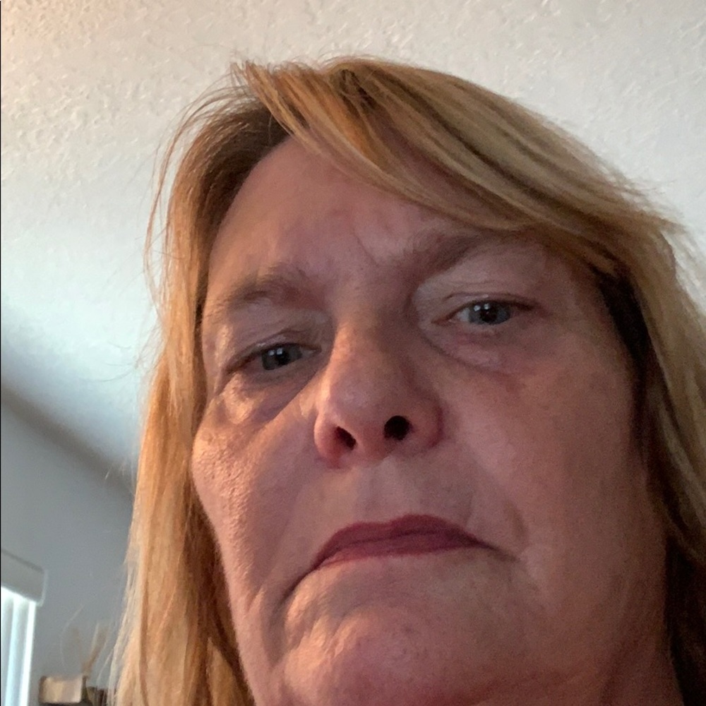 Meet your Posher, Phoebe